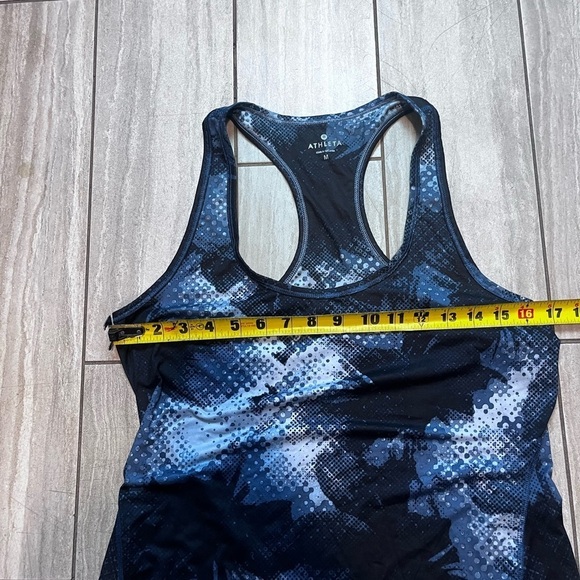 Women's Athleta Active Top Size Medium Black Blue Geometric Print Racerback - Picture 4 of 5